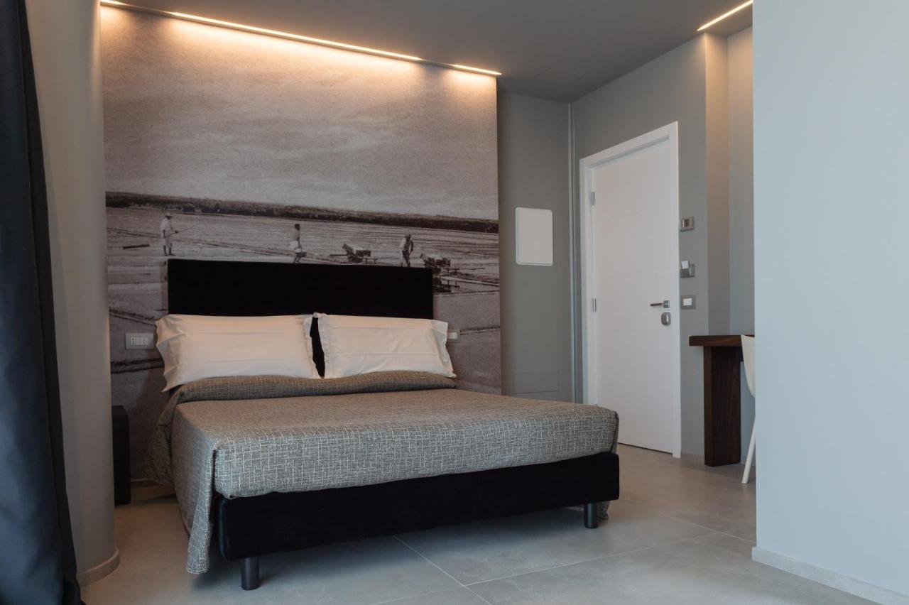 Hotel Commodore Cervia Exteriör bild